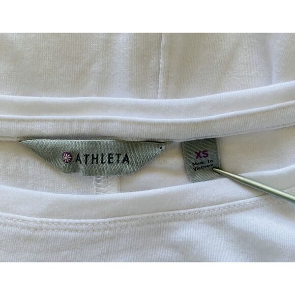 Athleta Sleeveless Tunic Top Stretchy Tencel Blend Side Split Activewear Sz XS - Picture 5 of 9